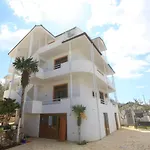 Oden דירה