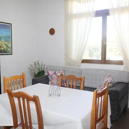 Oden Apartment *